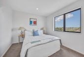 3 beds 2.5 baths home with garage, 1 ensuite ground floor, 0.4 km to Te Atatu Intermediate, 3/25 Taikata Road, Te Atatu Peninsula, Auckland