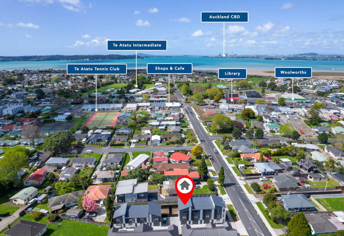 3 beds 2.5 baths home with garage, 1 ensuite ground floor, 0.4 km to Te Atatu Intermediate, 3/25 Taikata Road, Te Atatu Peninsula, Auckland