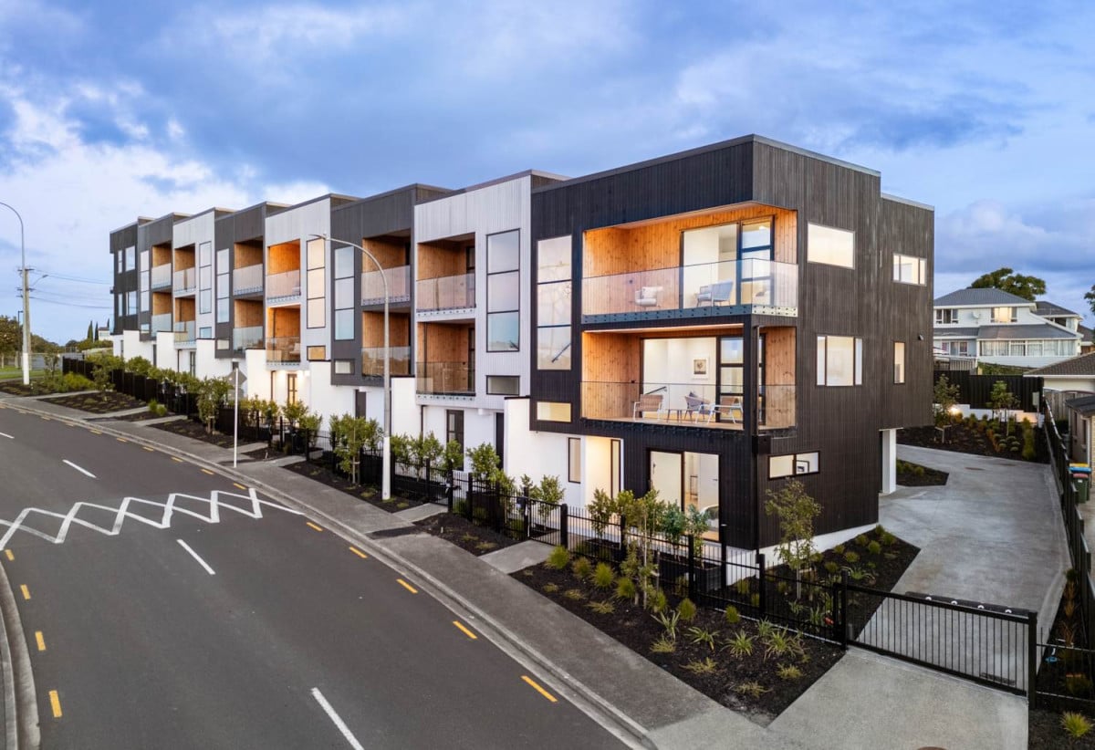 Freehold 4 beds (2 ensuites) 3.5 baths home, double garage, 1 ensuite ground floor, 3 + 1 layout, Lift infrastructure installed for future lift installation, Daikin rooftop heating and cooling system, Bluetooth audio system to kitchen and living areas, 8/2 Valonia Street, Mt Roskill, Auckland