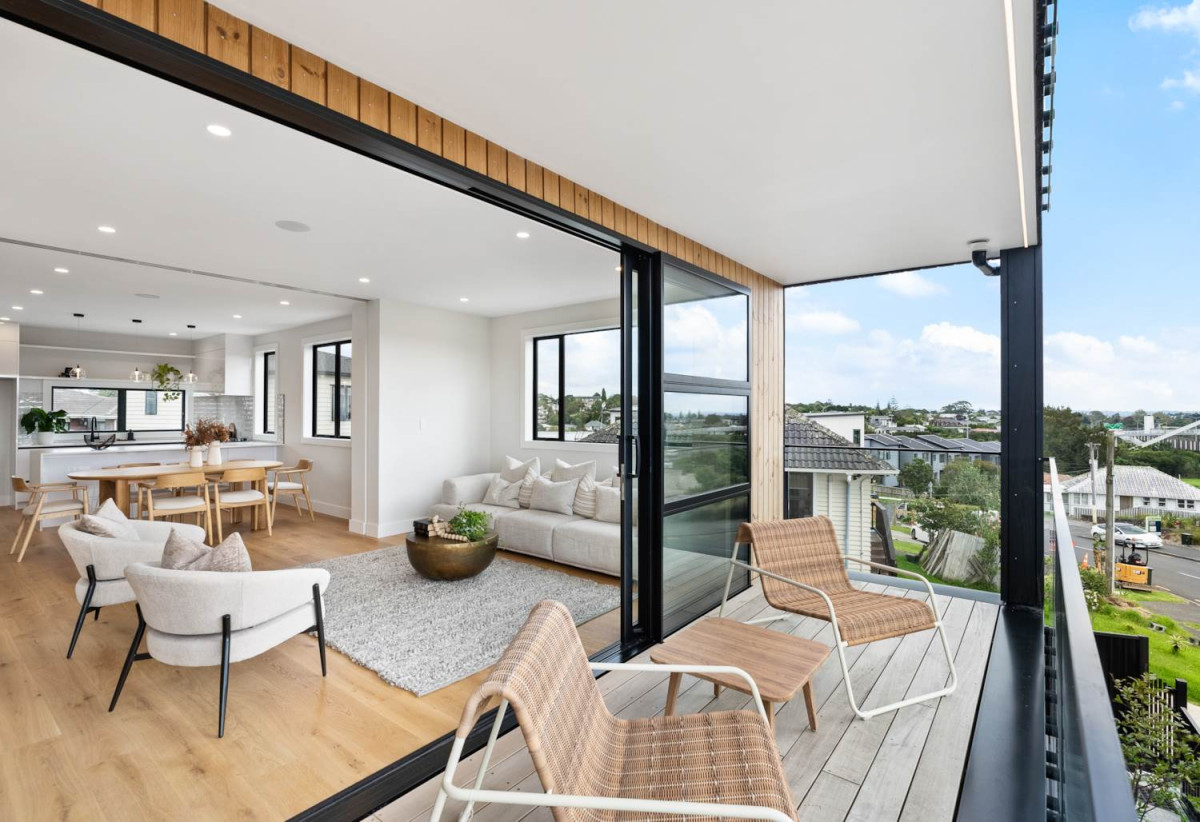 Freehold 4 beds (2 ensuites) 3.5 baths home, double garage, 1 ensuite ground floor, 3 + 1 layout, Lift infrastructure installed for future lift installation, Daikin rooftop heating and cooling system, Bluetooth audio system to kitchen and living areas, 8/2 Valonia Street, Mt Roskill, Auckland