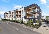 Freehold 4 beds (2 ensuites) 3.5 baths home, double garage, 1 ensuite ground floor, 3 + 1 layout, Lift infrastructure installed for future lift installation, Daikin rooftop heating and cooling system, Bluetooth audio system to kitchen and living areas, 8/2 Valonia Street, Mt Roskill, Auckland