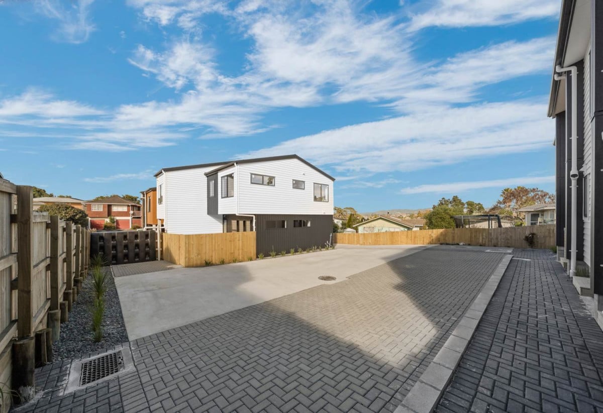 Brandnew freehold 2 beds 1.5 baths home with car park, 0.6 km to Lincoln Heights School, Lot 6/54 Donovan Avenue, Massey, Auckland