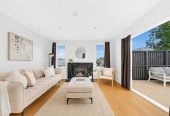 3 beds 1 bath house with Garden and Garage, The enchanting walkways to Heron Park and Oakley Reserve are meters from your front door, 1602A Great North Road, Waterview, Auckland