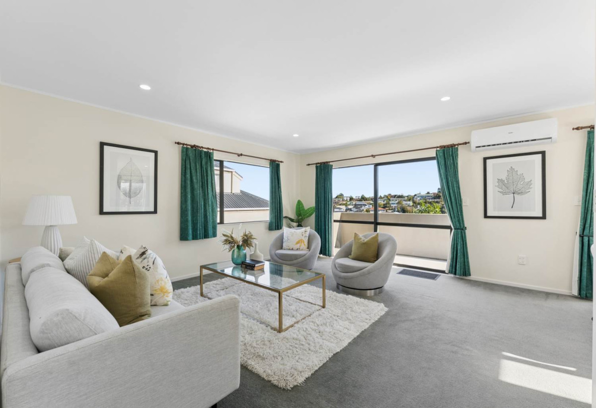 Double Westlake School Zone, BC Approved for Recladding, Standalone 3 beds + study 2 bath house with double garage, 117 Bushlands Park Drive, Albany, Auckland