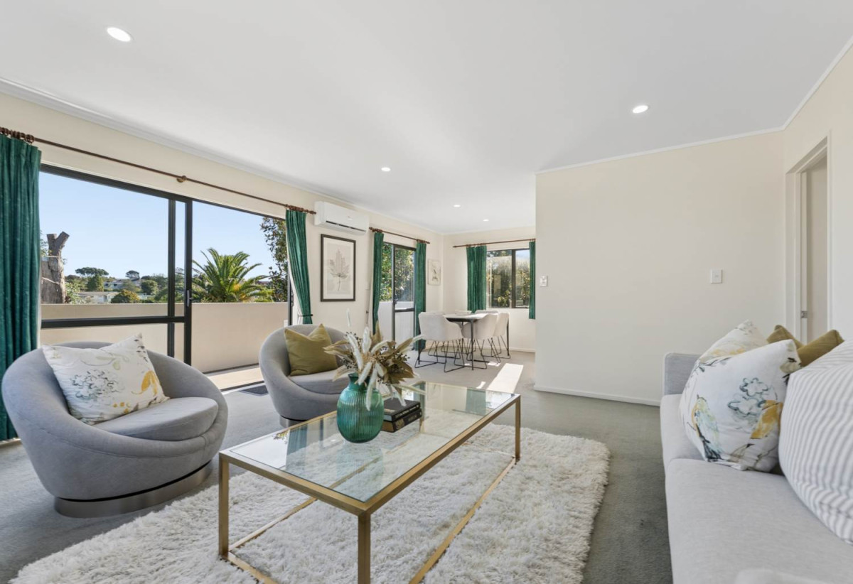 Double Westlake School Zone, BC Approved for Recladding, Standalone 3 beds + study 2 bath house with double garage, 117 Bushlands Park Drive, Albany, Auckland