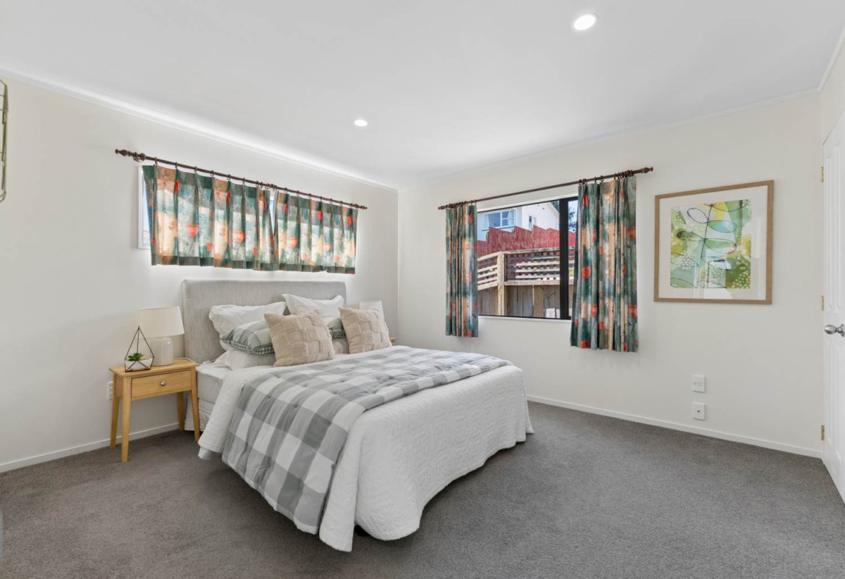 Double Westlake School Zone, BC Approved for Recladding, Standalone 3 beds + study 2 bath house with double garage, 117 Bushlands Park Drive, Albany, Auckland