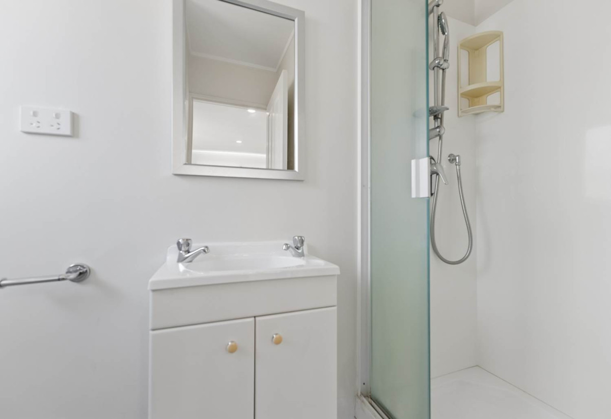 Double Westlake School Zone, BC Approved for Recladding, Standalone 3 beds + study 2 bath house with double garage, 117 Bushlands Park Drive, Albany, Auckland