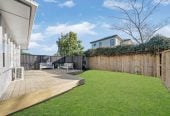 3 beds 1 bath house with Garden and Garage, The enchanting walkways to Heron Park and Oakley Reserve are meters from your front door, 1602A Great North Road, Waterview, Auckland