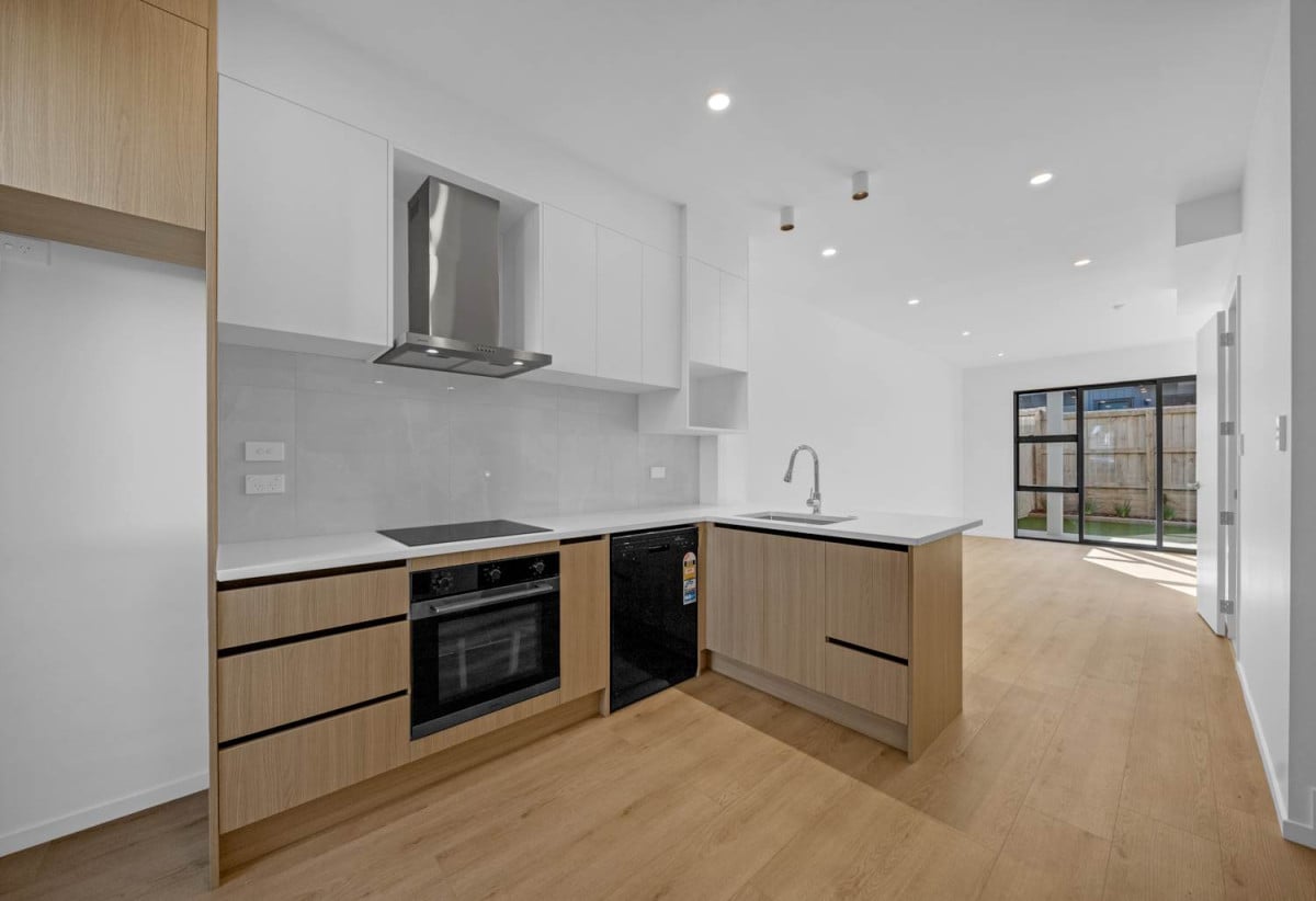 Brandnew freehold 2 beds 1.5 baths home with car park, 0.6 km to Lincoln Heights School, Lot 7/54 Donovan Avenue, Massey, Auckland