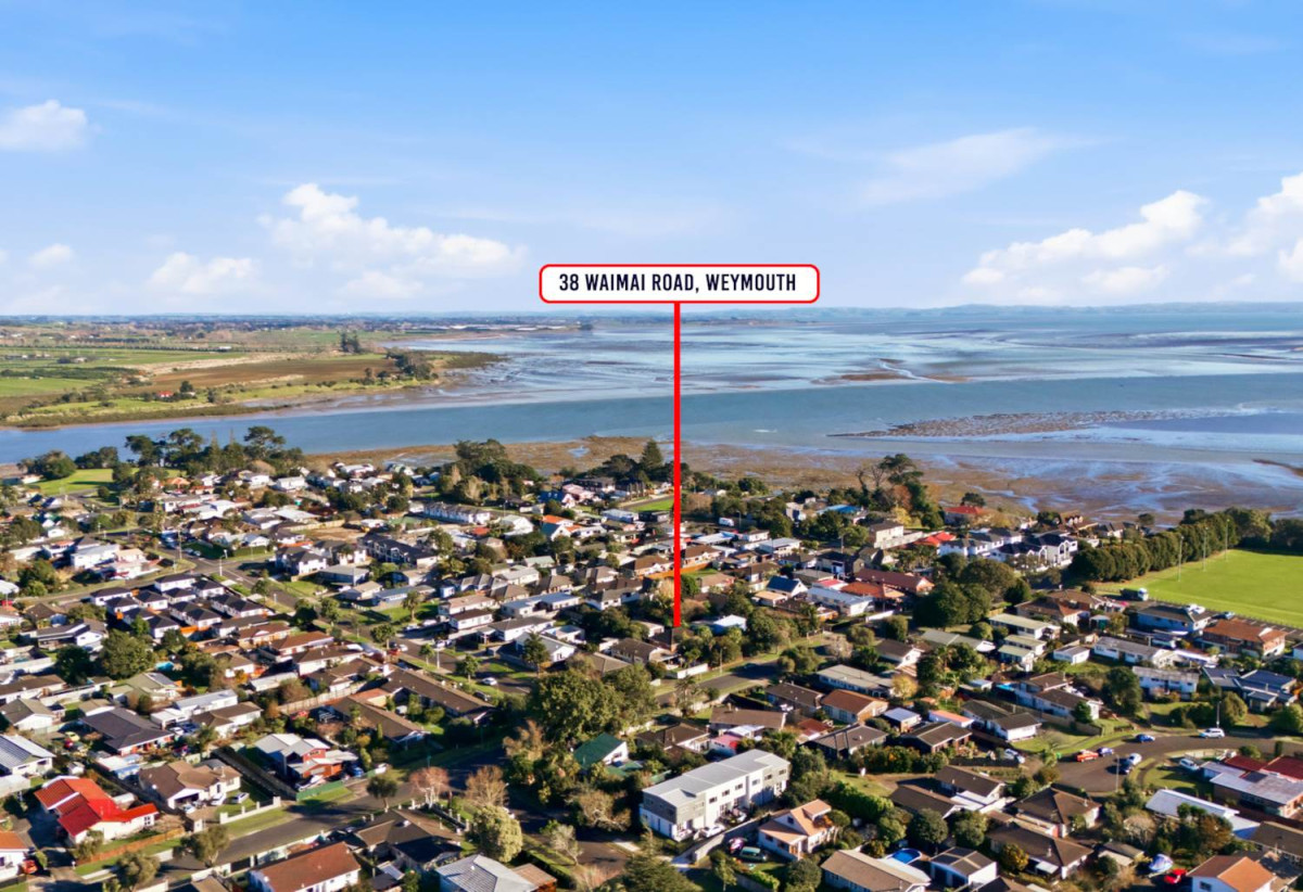 825sqm Freehold with 16m Road Frontage, Brick and tile 3 beds 1 bath house with standalone double garage, 38 Waimai Road, Weymouth, Auckland