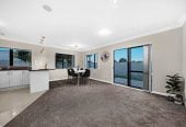 410m² Freehold Section, Brick & Weatherboard Construction, 241m2 Renovated 5 beds 3.5 baths house with double garage and extra car parks, Underfloor Heating in the Kitchen, 1 bed 1 bath ground floor, 77 Carruth Road, Papatoetoe, Auckland