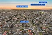410m² Freehold Section, Brick & Weatherboard Construction, 241m2 Renovated 5 beds 3.5 baths house with double garage and extra car parks, Underfloor Heating in the Kitchen, 1 bed 1 bath ground floor, 77 Carruth Road, Papatoetoe, Auckland