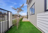 Brandnew standalone 4 beds + study room 2.5 baths home with garage, Located just a short, two-minute stroll from Flat Rock Reserve, the local Fishing Wharf, and the prestigious Auckland Rowing Club, 67A Jolson Road, Mt Wellington, Auckland