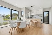 Brandnew standalone 4 beds + study room 2.5 baths home with garage, Located just a short, two-minute stroll from Flat Rock Reserve, the local Fishing Wharf, and the prestigious Auckland Rowing Club, 67A Jolson Road, Mt Wellington, Auckland