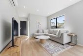 Brandnew standalone 4 beds + study room 2.5 baths home with garage, Located just a short, two-minute stroll from Flat Rock Reserve, the local Fishing Wharf, and the prestigious Auckland Rowing Club, 67A Jolson Road, Mt Wellington, Auckland