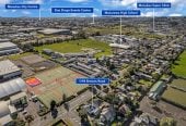 Must sell, Auction, Disclosed Reserve Price: $620K, 4 beds 1 bath house with swimming pool and car parks + a separate 1-bedroom sleepout complete with its own living area and bathroom, /94 Browns Road, Manurewa, Auckland