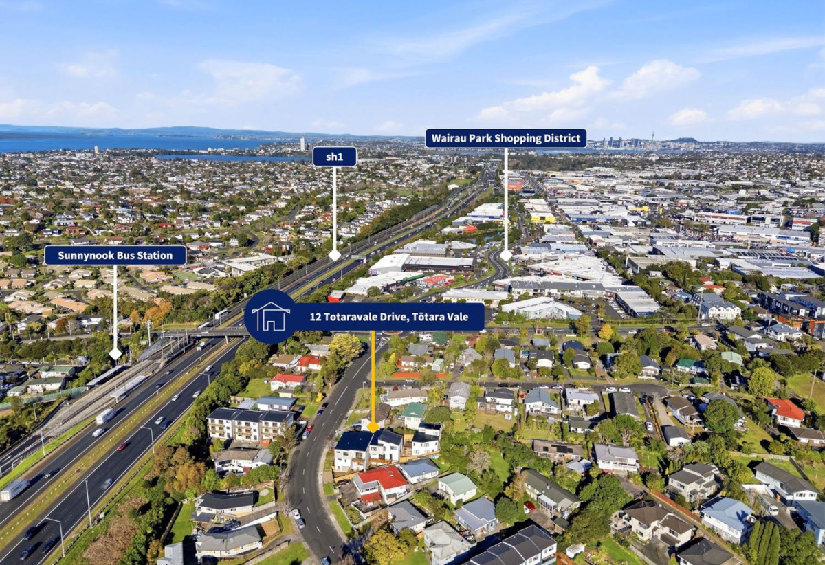 Brandnew 3 beds 2 baths home with garage, 1 ensuite ground floor, Lot1/12 Totaravale Drive, Totara Vale, Auckland