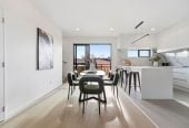 Brandnew 4 beds or 3 beds home with garage, 0.3 km to Target Road School, Lots1-3/12 Totaravale Drive, Totara Vale, Auckland