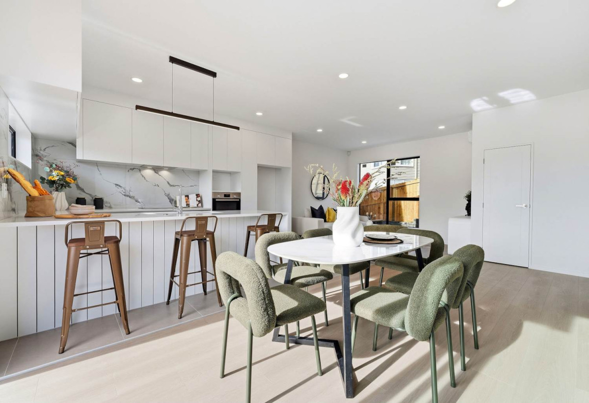 118m2 Brandnew 3 beds baths home with garage, 0.3 km to Target Road School, Lot1/12 Totaravale Drive, Totara Vale