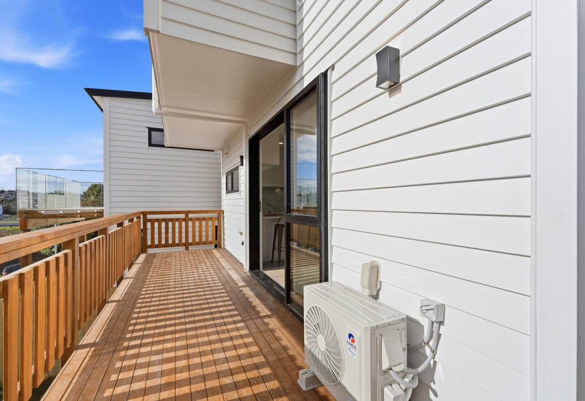 152m2 Brandnew 4 beds (2 ensuites) 3.5 baths home with garage, Lot3/12 Totaravale Drive, Totara Vale, Auckland