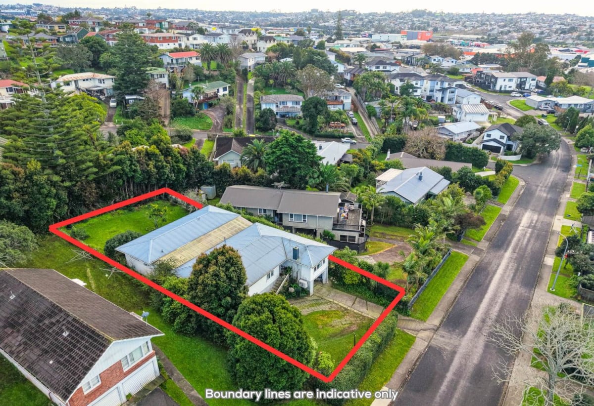 Double Westlake school zone, 675m2 section, 8 beds 2.5 baths house, a tandem double garage for 2 cars, 12 Bruce Road, Glenfield, Auckland