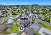 Asking $685,000 – priced for an immediate sale, 99m2 Affordable 3 beds 2.5 baths home with car park, Flexible second living area or home office, 6/3 Abbotleigh Avenue, Te Atatu Peninsula, Auckland