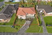 Must Sell, Deceased Estate, 220m2 4 beds 2 baths house with double garage, Huge rumpus room with separate laundry, Potential to reconfigure into a spacious 5-bedroom, 3-bathroom family home (subject to Auckland Council approval), 3 Welland Place, Hillcrest, Auckland