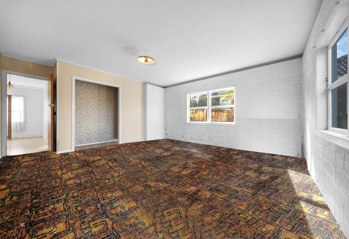 Must Sell, Deceased Estate, 220m2 4 beds 2 baths house with double garage, Huge rumpus room with separate laundry, Potential to reconfigure into a spacious 5-bedroom, 3-bathroom family home (subject to Auckland Council approval), 3 Welland Place, Hillcrest, Auckland