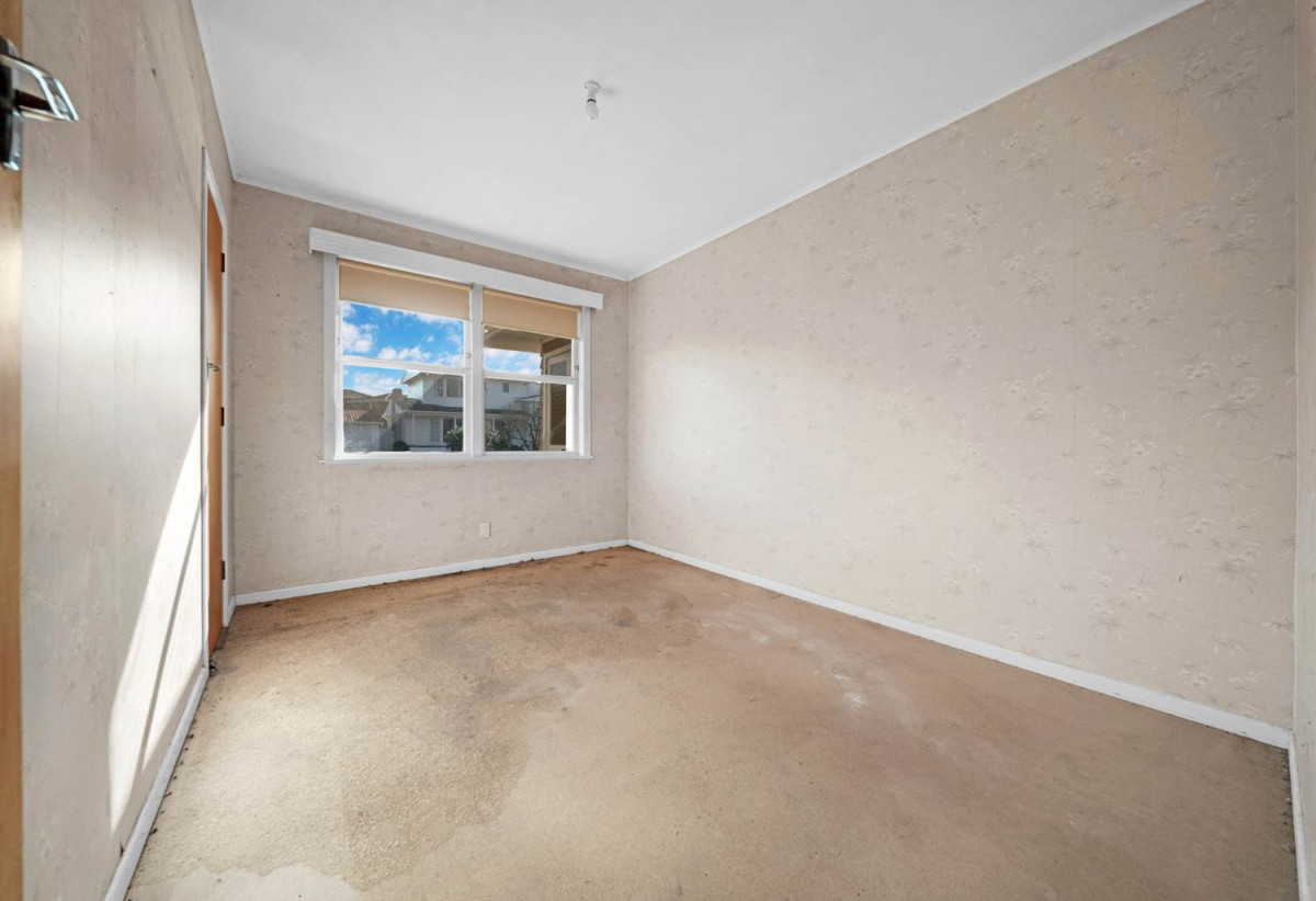 Must Sell, Deceased Estate, 220m2 4 beds 2 baths house with double garage, Huge rumpus room with separate laundry, Potential to reconfigure into a spacious 5-bedroom, 3-bathroom family home (subject to Auckland Council approval), 3 Welland Place, Hillcrest, Auckland