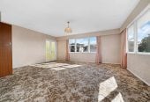 Must Sell, Deceased Estate, 220m2 4 beds 2 baths house with double garage, Huge rumpus room with separate laundry, Potential to reconfigure into a spacious 5-bedroom, 3-bathroom family home (subject to Auckland Council approval), 3 Welland Place, Hillcrest, Auckland