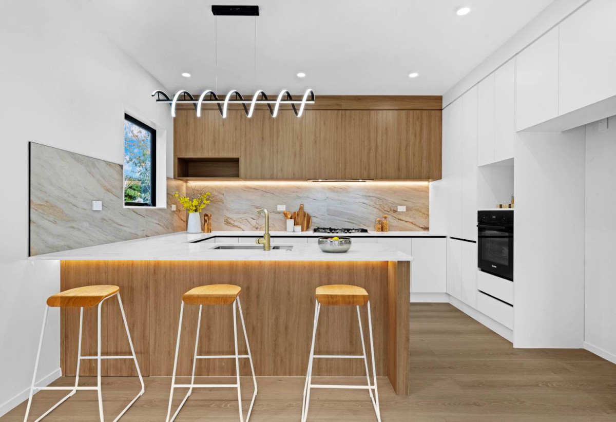 4 beds (2 ensuites) 3 baths house with double garage, 0.7 km to Opaheke School, 10 Furlough Road, Opaheke, Auckland