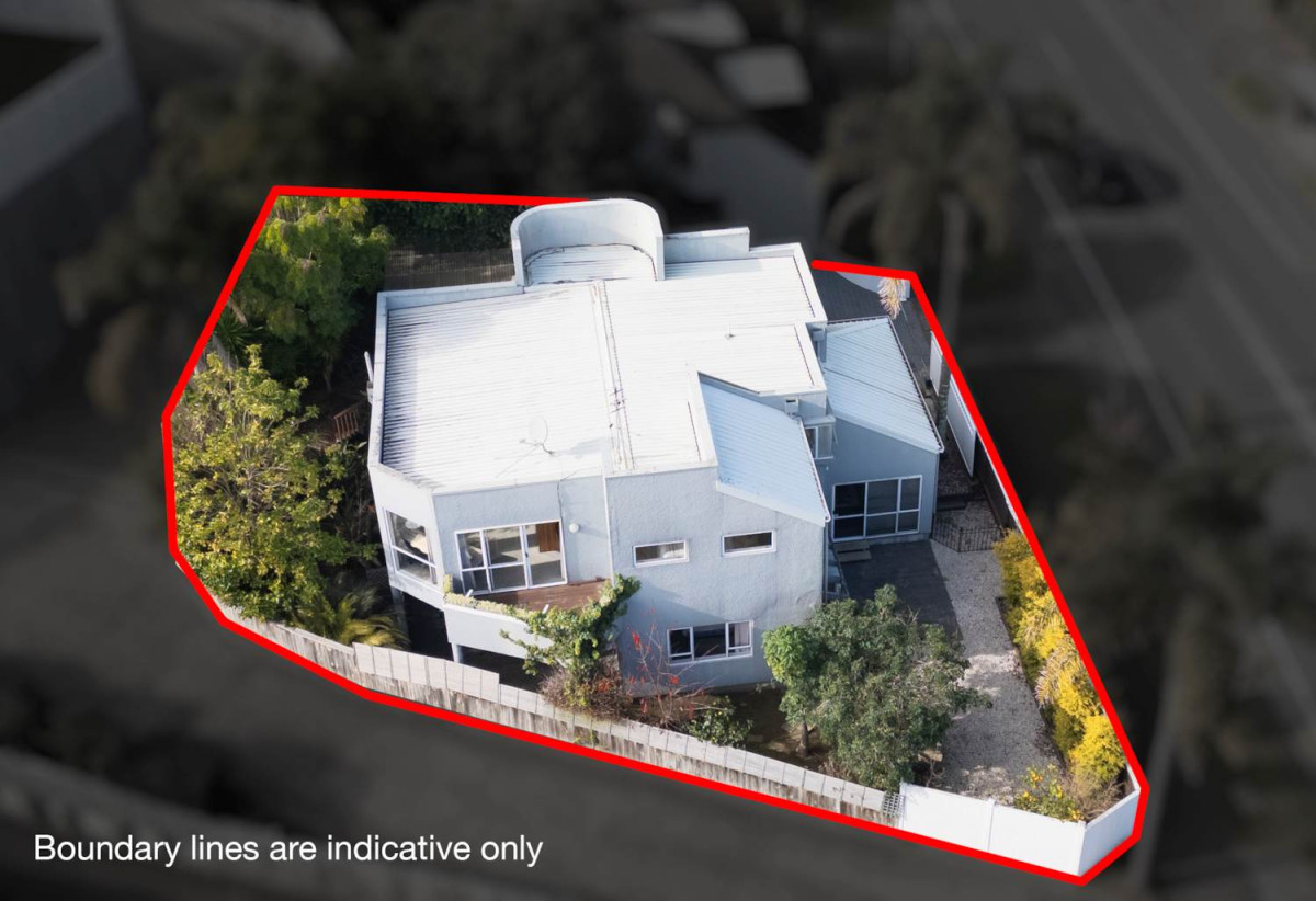 373m2 section, Standalone 3 beds 2 baths house with double garage, 68 Melanesia Road, Kohimarama, Auckland