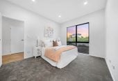 Brandnew 7 beds 5.5 baths house with double garage and 2 beds granny, 23 Emerald Avenue, Karaka, Auckland