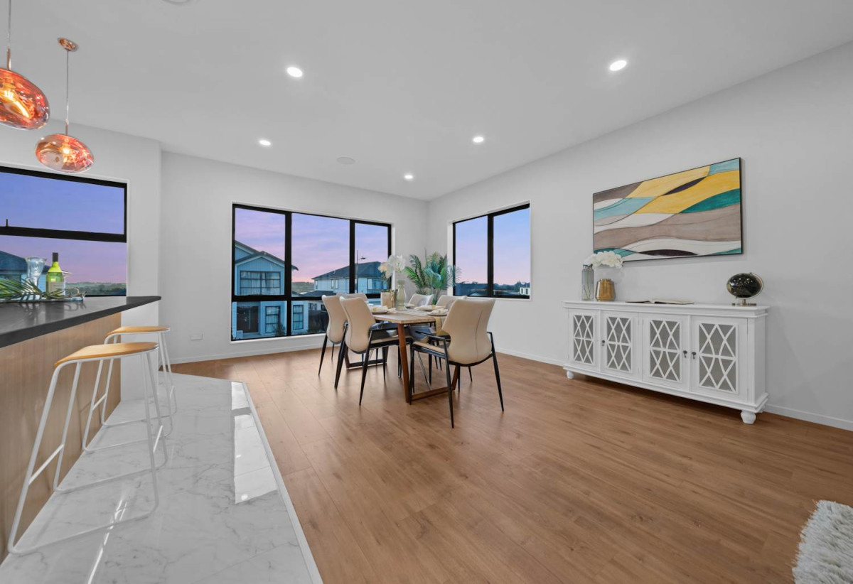 Brandnew 7 beds 5.5 baths house with double garage and 2 beds granny, 23 Emerald Avenue, Karaka, Auckland