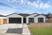 180m2 Brandnew 5 beds 3 baths house with double garage, 65 Bellfield Road, Opaheke, Auckland