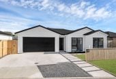 180m2 Brandnew 5 beds 3 baths house with double garage, 65 Bellfield Road, Opaheke, Auckland