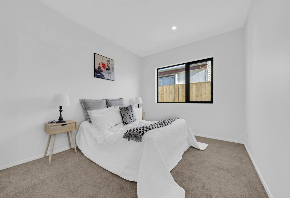 180m2 Brandnew 5 beds 3 baths house with double garage, 65 Bellfield Road, Opaheke, Auckland