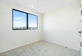 7 beds ( 2 ensuites) 4 baths house with double garage, 2 beds 1 bath ground floor, 0.5 km to Hingaia Peninsula School, 68 Papaka Road, Karaka, Auckland