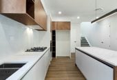 7 beds ( 2 ensuites) 4 baths house with double garage, 2 beds 1 bath ground floor, 0.5 km to Hingaia Peninsula School, 68 Papaka Road, Karaka, Auckland