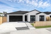 2 Kitchens, Brandnew 4 beds 3 baths house with double garage and 1 bed granny, 67 Bellfield Road, Opaheke, Auckland