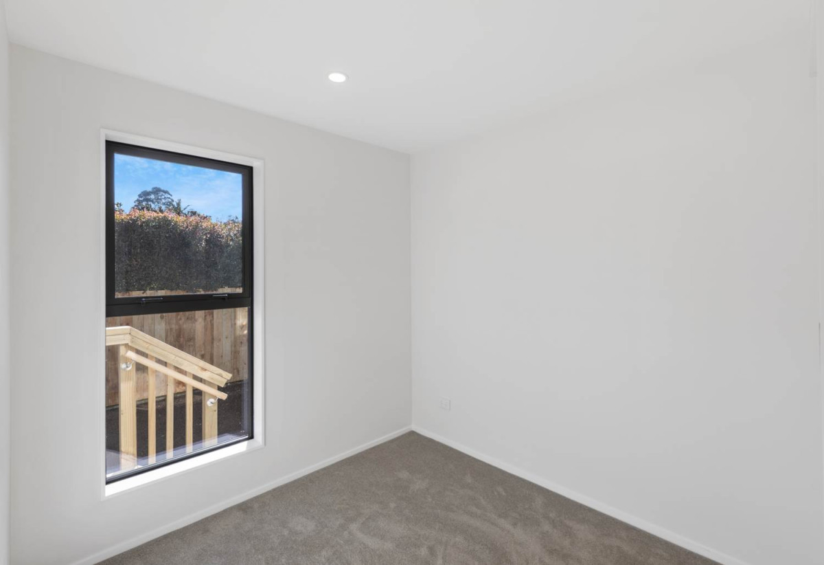 Brandnew 3 beds 2 baths home with car park, 0.9 km to Onehunga Primary School, 4C Huapai Street, Onehunga, Auckland