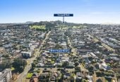 Brandnew 3 beds 2 baths home with car park, 0.9 km to Onehunga Primary School, 4C Huapai Street, Onehunga, Auckland