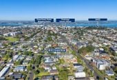 Brandnew 3 beds 2.5 baths home with carport, 1 ensuite ground floor, 0.9 km to Onehunga Primary School, 4B Huapai Street, Onehunga, Auckland