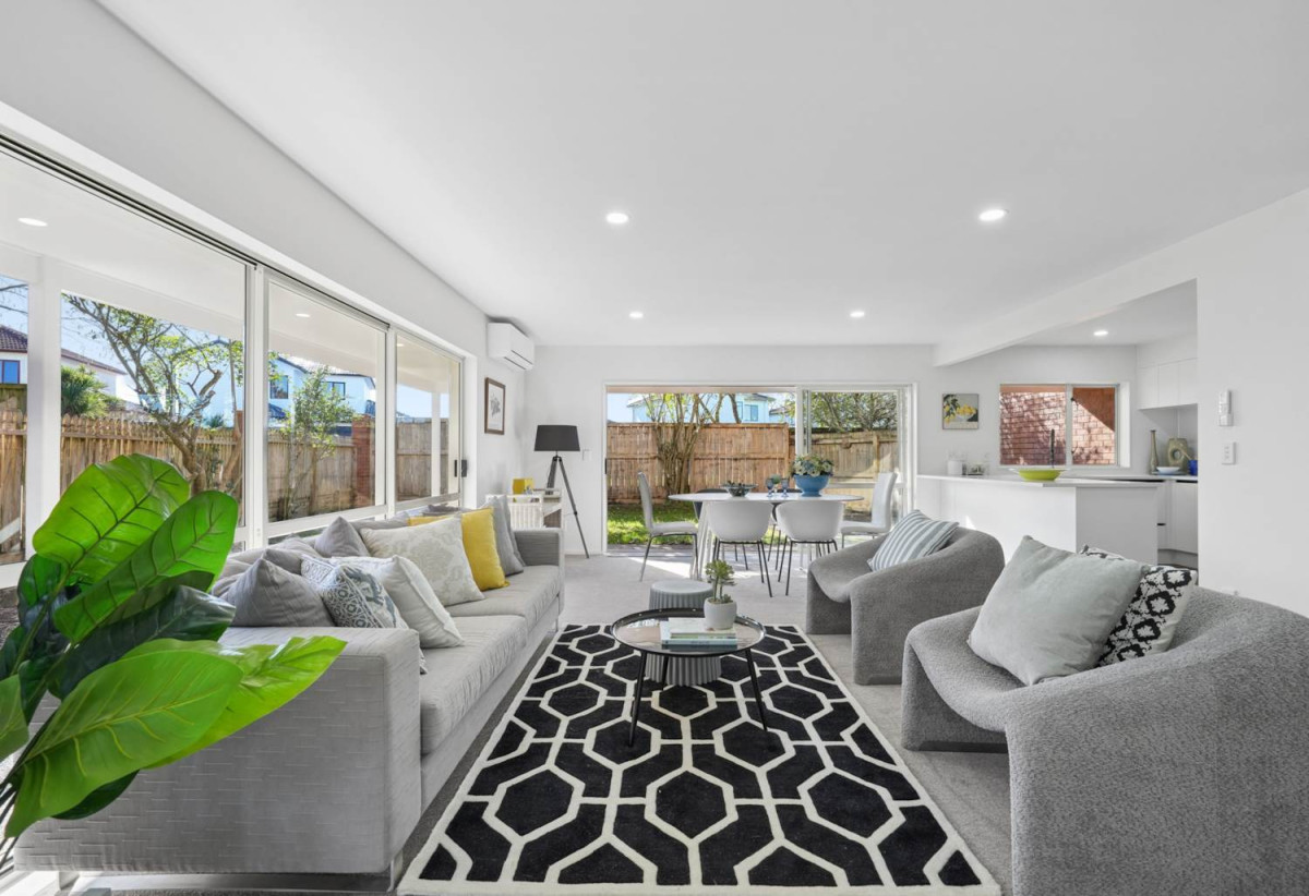 Solid Brick Affordable Beauty, 4 beds 2.5 baths home with double garage, 1.1 km to Waitakere College, 1/23 Charlenne Close, Ranui, Auckland