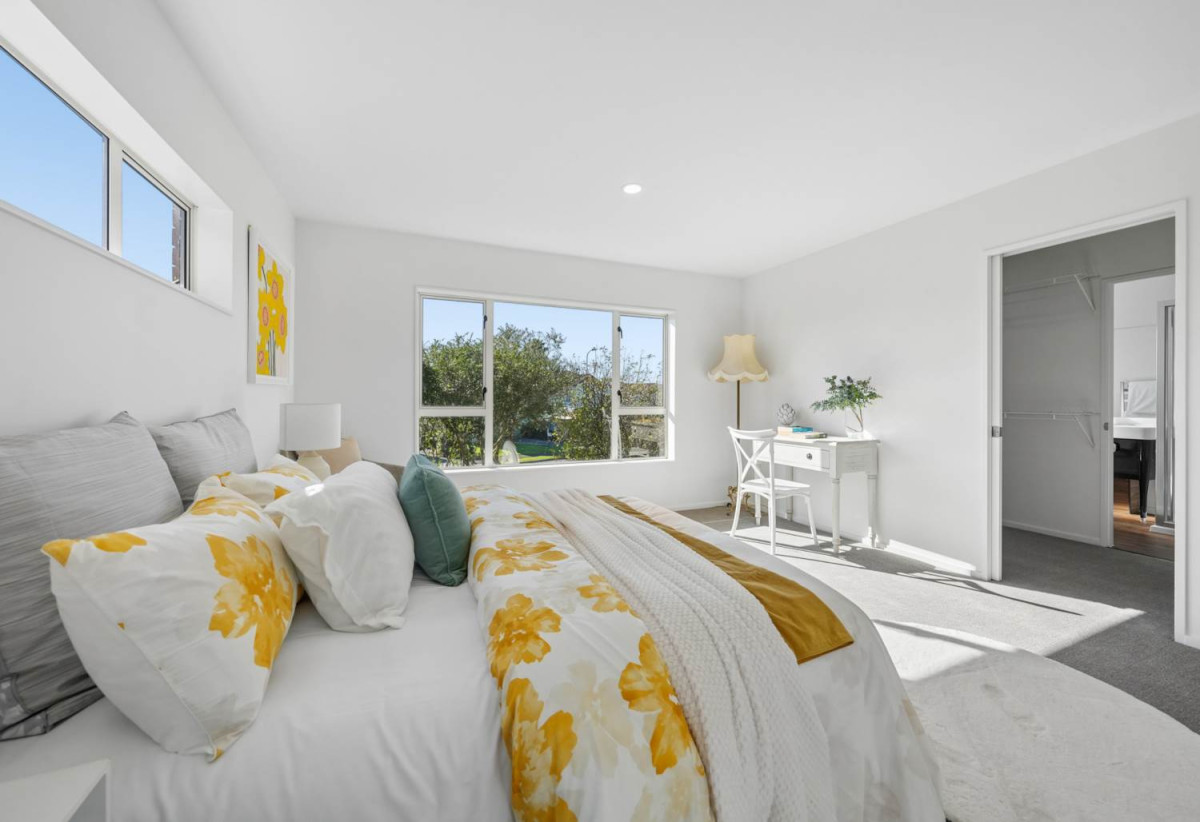 Solid Brick Affordable Beauty, 4 beds 2.5 baths home with double garage, 1.1 km to Waitakere College, 1/23 Charlenne Close, Ranui, Auckland