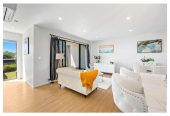 For rent, 4 beds 3.5 baths townhouse with garage, available 3rd July, 24C Tomintoul Place, Highland Park, Auckland