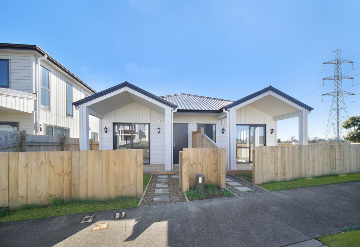 Brandnew 3 beds 2 baths duplex home with car park, 27 Kapeta Lane, Karaka, Auckland