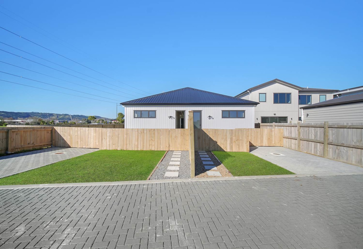 Brandnew 3 beds 2 baths duplex home with car park, 27 Kapeta Lane, Karaka, Auckland