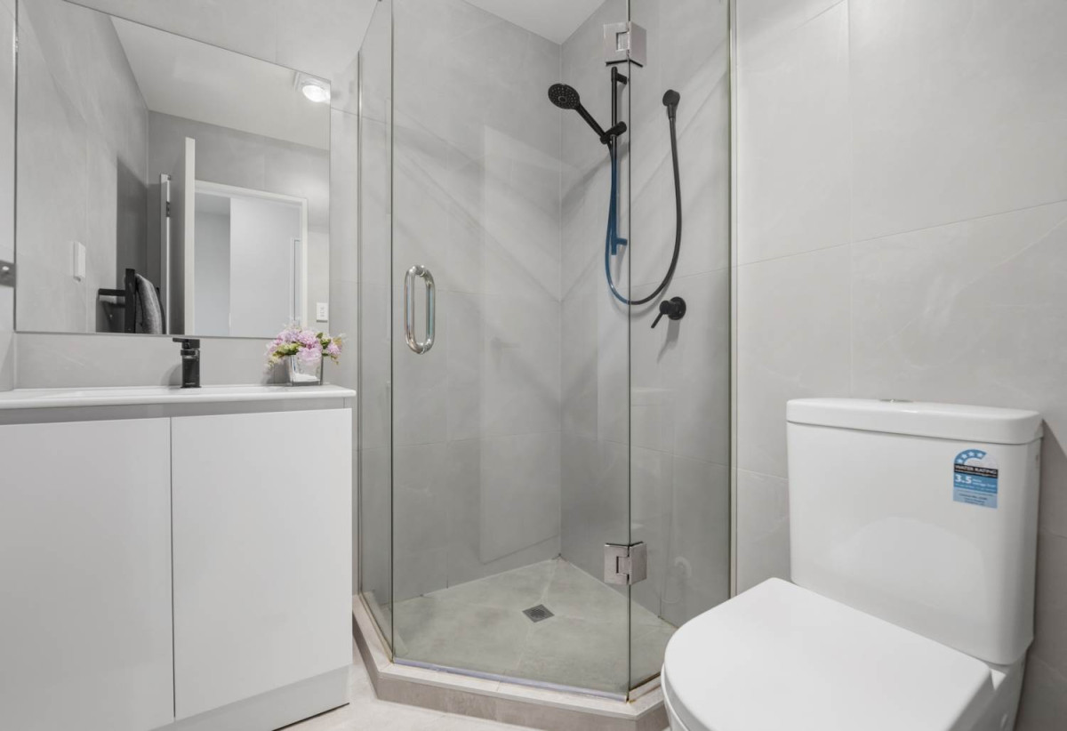 2 beds + study room 1.5 bath home with car park, no Body Corporate fees, Located just moments from Sylvia Park Shopping Centre, 12F Keate Place, Mt Wellington, Auckland