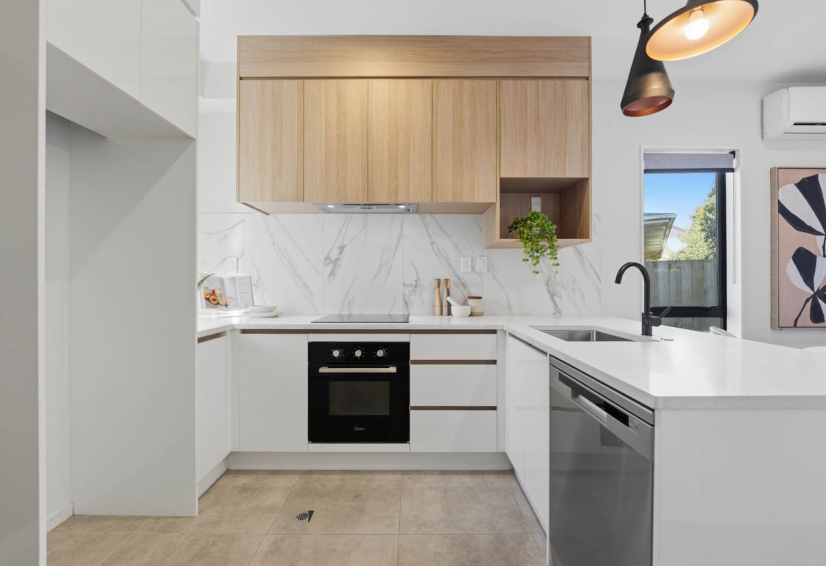2 beds + study room 1.5 bath home with car park, no Body Corporate fees, Located just moments from Sylvia Park Shopping Centre, 12F Keate Place, Mt Wellington, Auckland